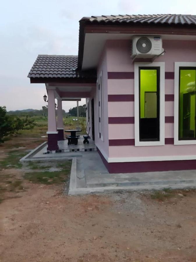 Homestay Armand Pengkalan Balak Melaka Masjid Tanah Exterior foto