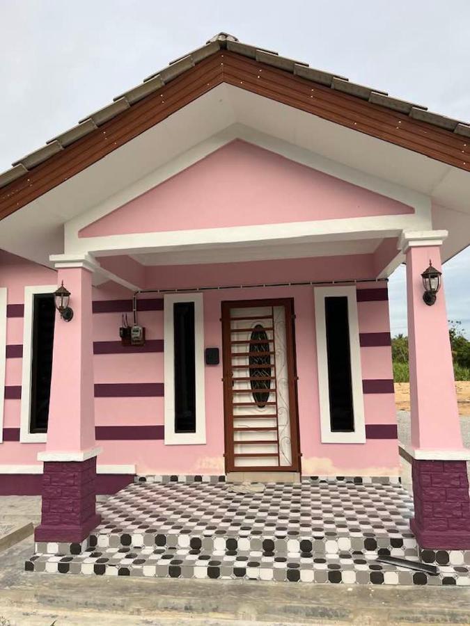 Homestay Armand Pengkalan Balak Melaka Masjid Tanah Exterior foto